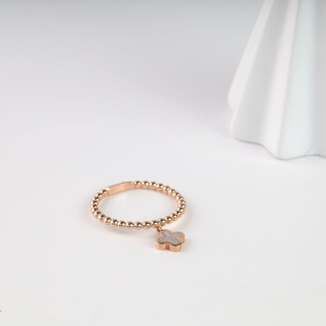 Clover Ring with Mother of pearl charm | 14K Rose Gold (585) - Ukrainian Jewelry