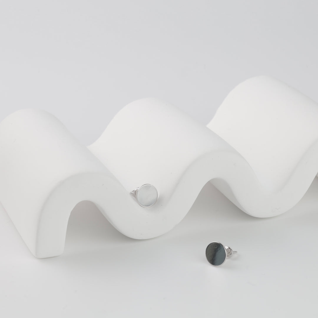 Disc Screw-back Earrings | 14K White gold (585)- Ukrainian Jewelry