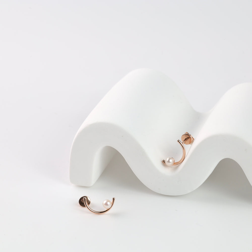 Screw-back Cuffs earrings with pearls | 14K Rose Gold (585) - Ukrainian Jewelry