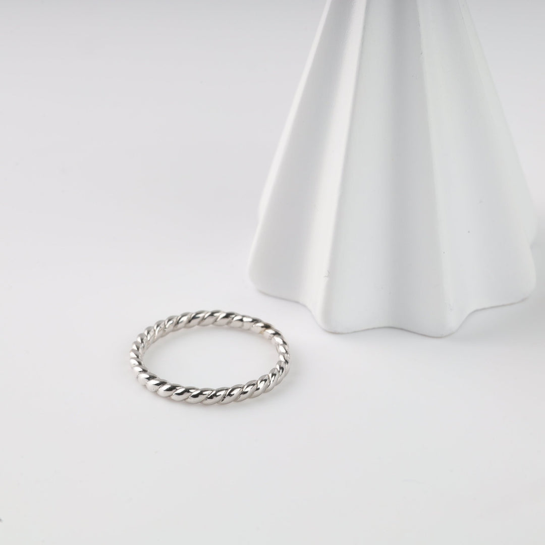 Rope of Love Ring | 14K White Gold (585) - Ukrainian Jewelry