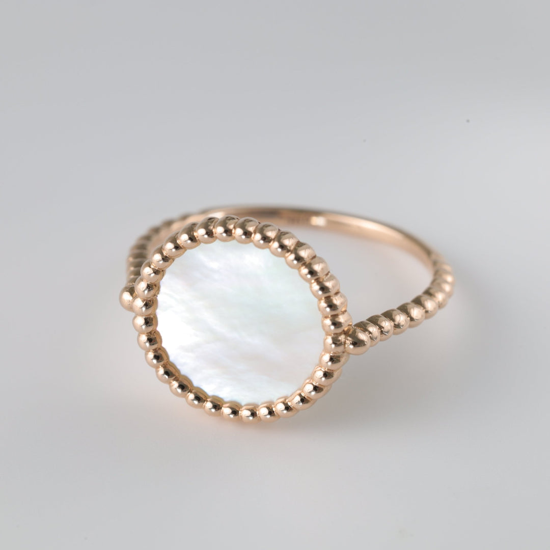 Nature Essence Ring with mother of pearl | 14K Rose Gold (585) - Ukrainian Jewelry