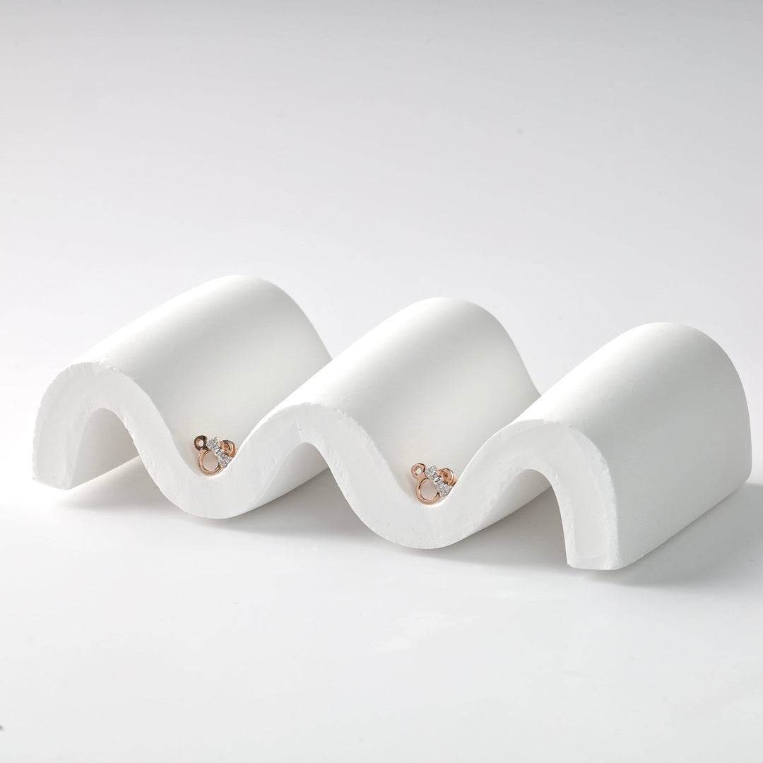 Золоті сережки - пусети Мікі - Ukrainian Jewelry