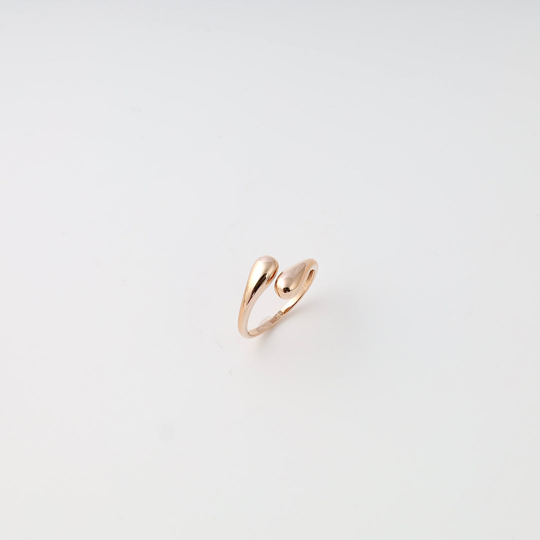 14k gold open teardrop ring on white background, minimalist stackable band, Ukrainian Jewelry, modern gold ring gift.