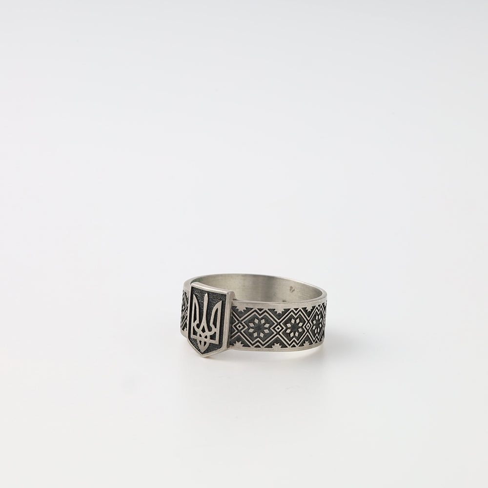 Sterling silver ring with Ukrainian trident and folk pattern, Ukrainian Jewelry, patriotic silver band ring for men.