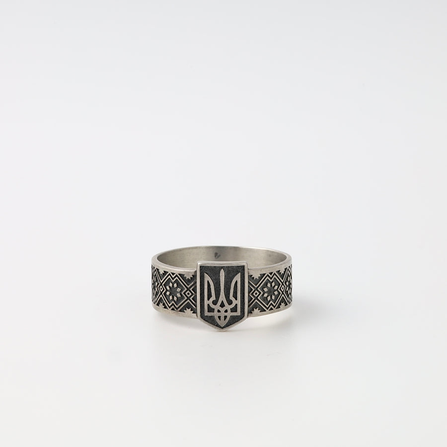 Sterling silver ring with Ukrainian trident emblem and folk pattern, patriotic band gift, Ukrainian Jewelry, silver Ukraine ring.