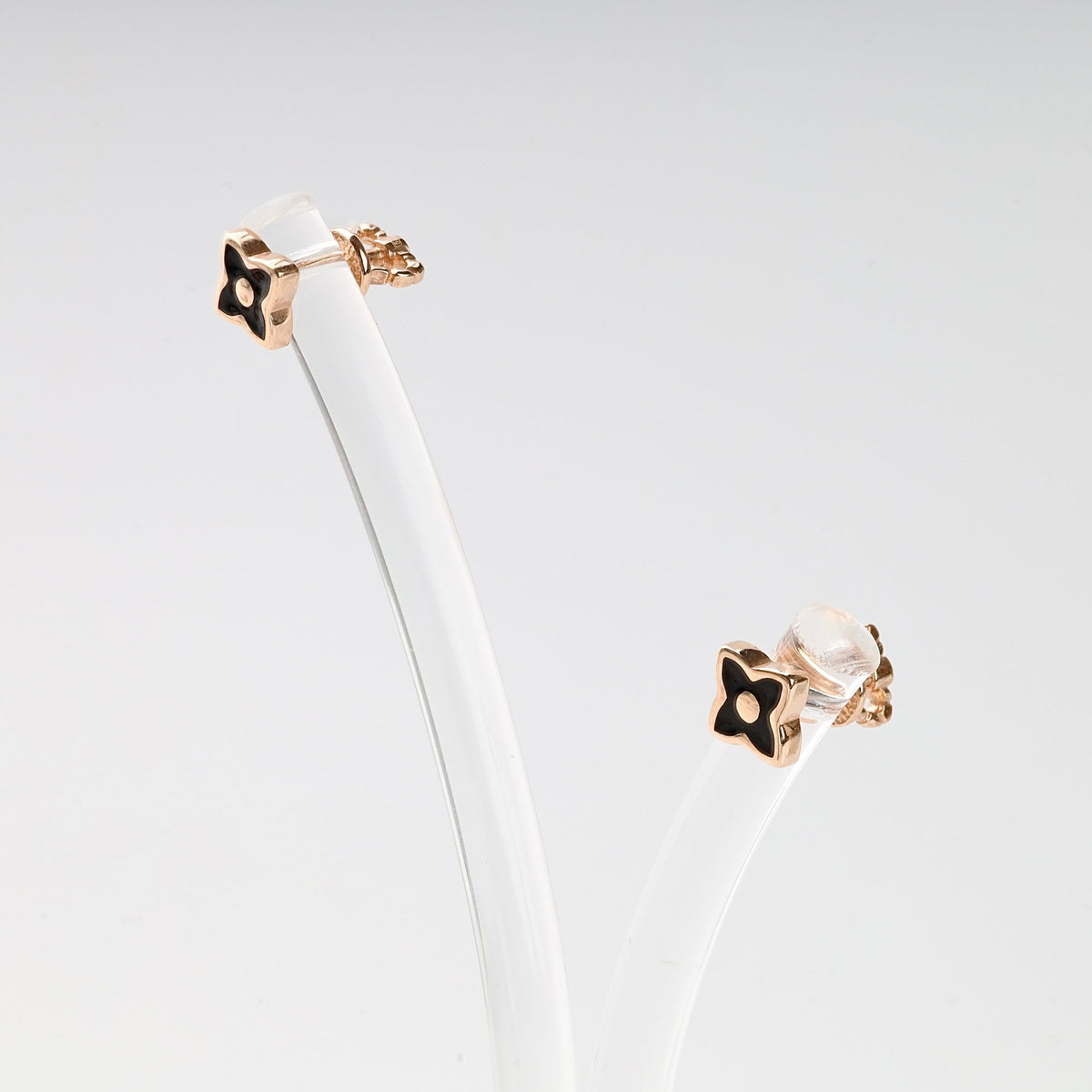 Four-Leaf Clover Stud Earrings 14K (585) Rose Gold with Black Enamel | Ukrainian Jewelry