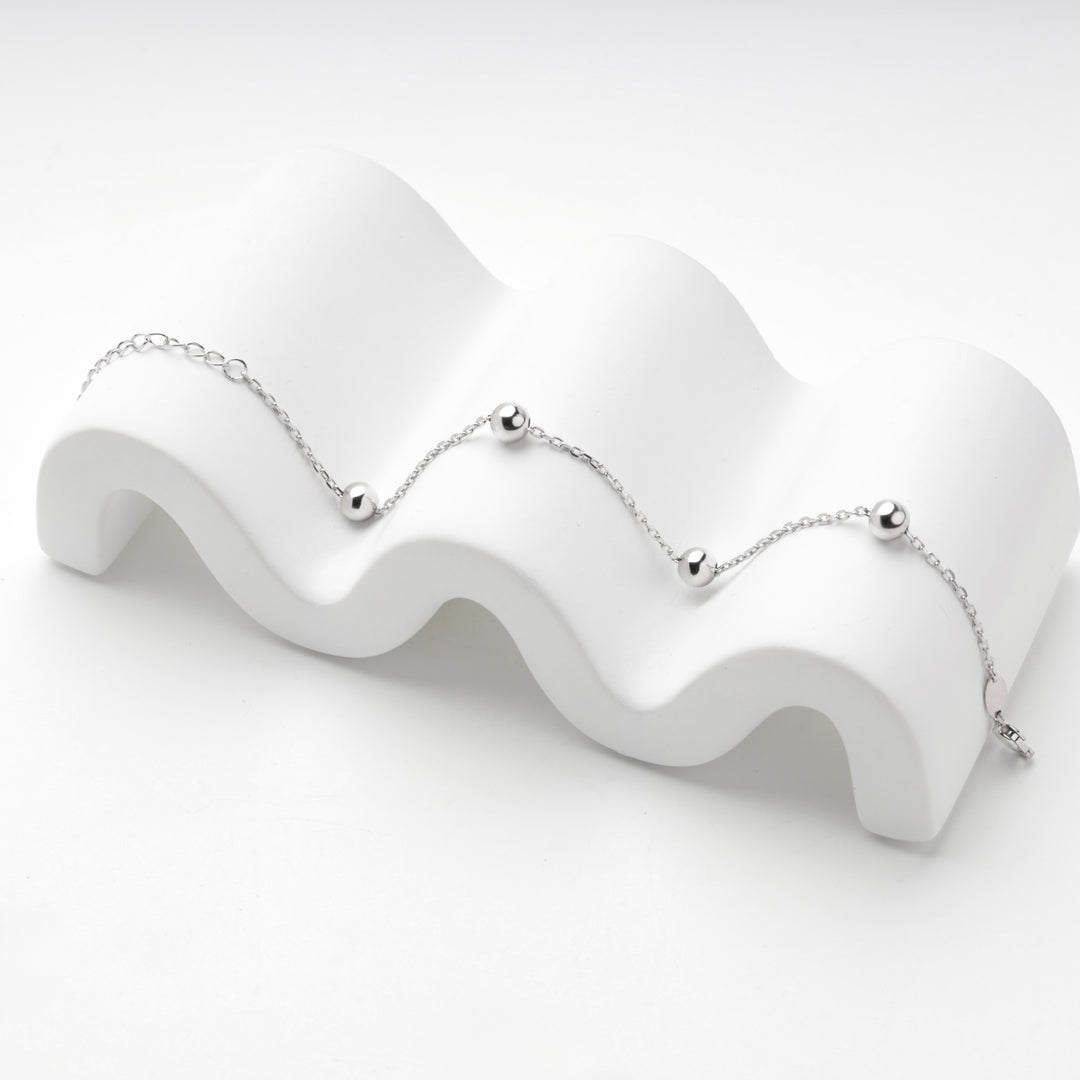 Silver 925 station bracelet with its lobster clasp and extender