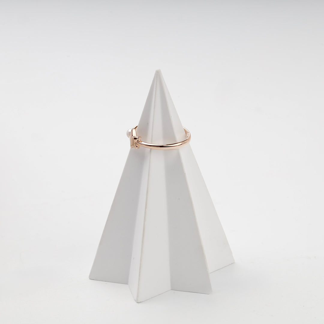 Rose gold open ring pearl and star detail