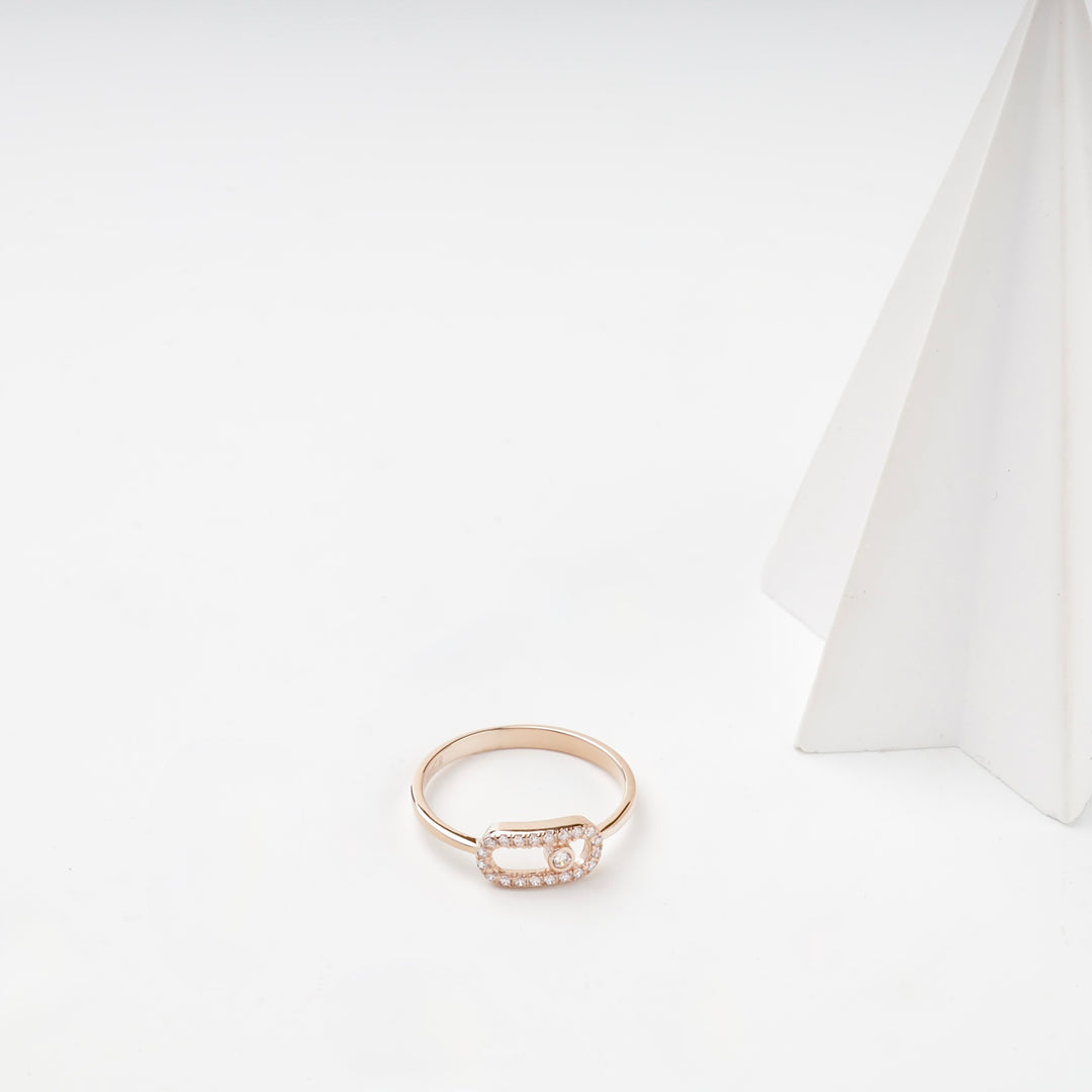 Rectangular Halo Ring with Cubic Zirconia | 14K Rose Gold (585) — detail view