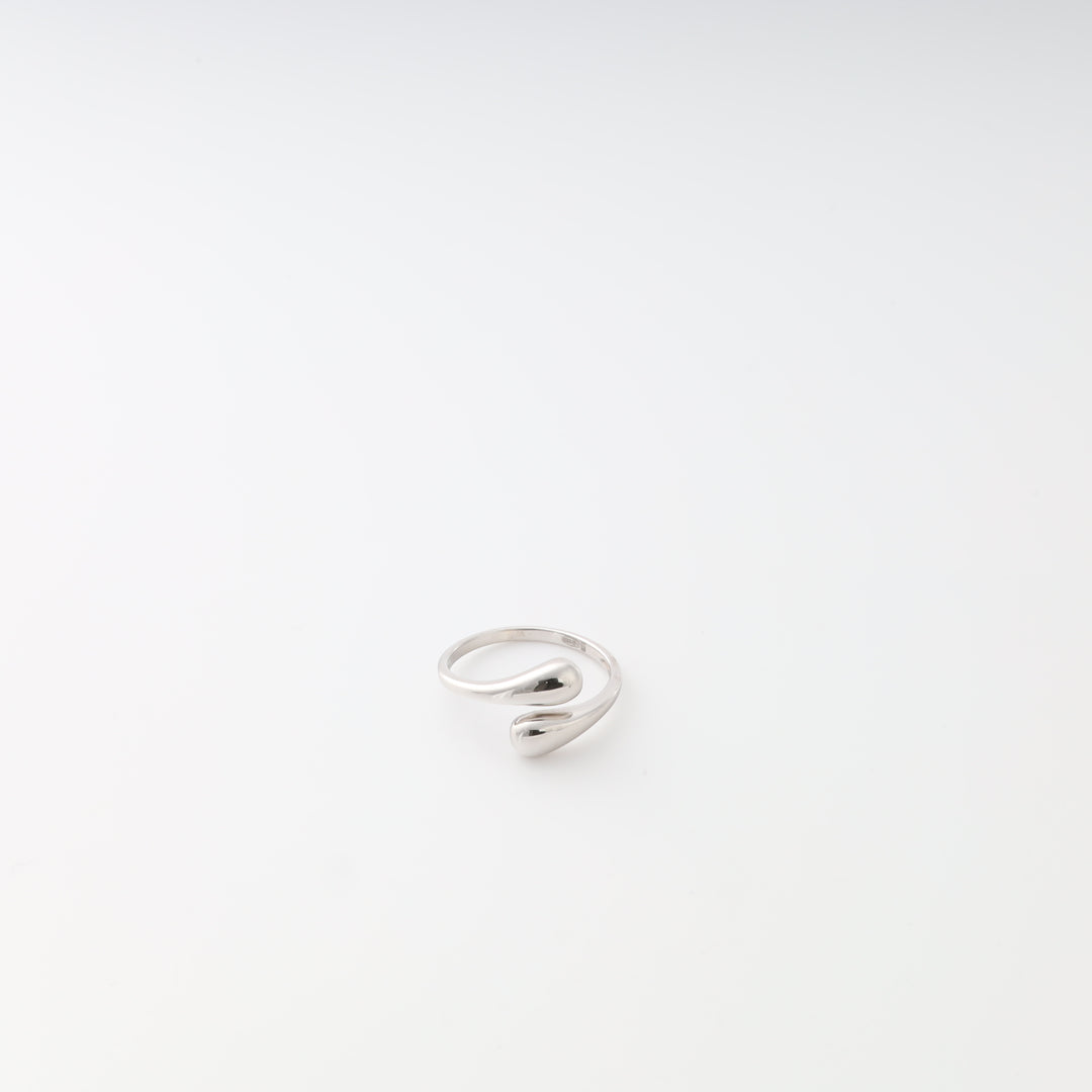 Droplet bypass ring silver 925 front view Ukrainian Jewelry