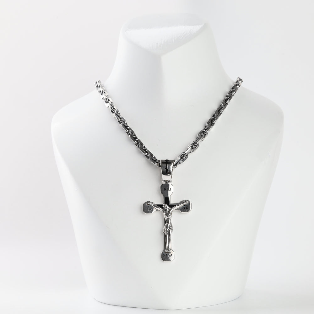 Rhodium-plated silver 925 crucifix pendant with IC XC NIKA inscriptions, front view
