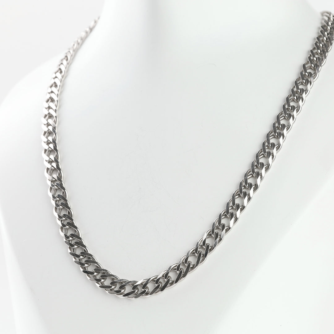 Men's Silver 925 curb chain necklace, angle view
