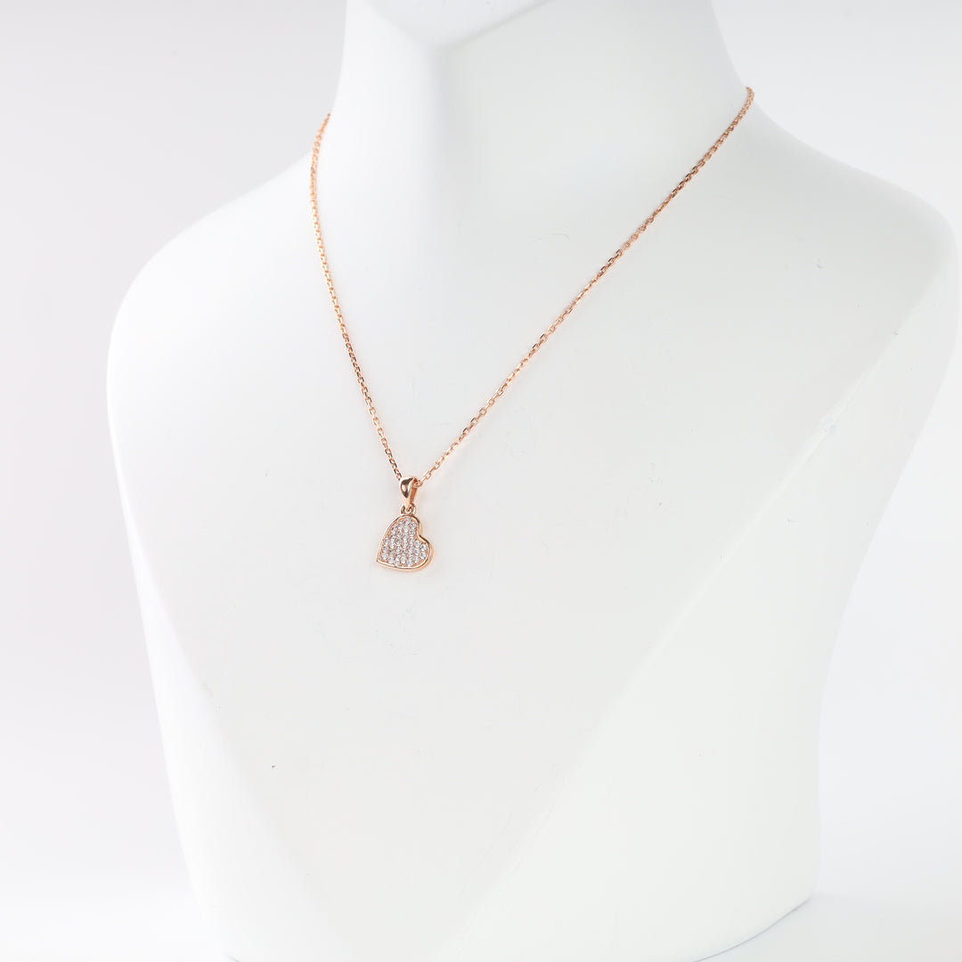 Rose gold pave heart pendant, detail