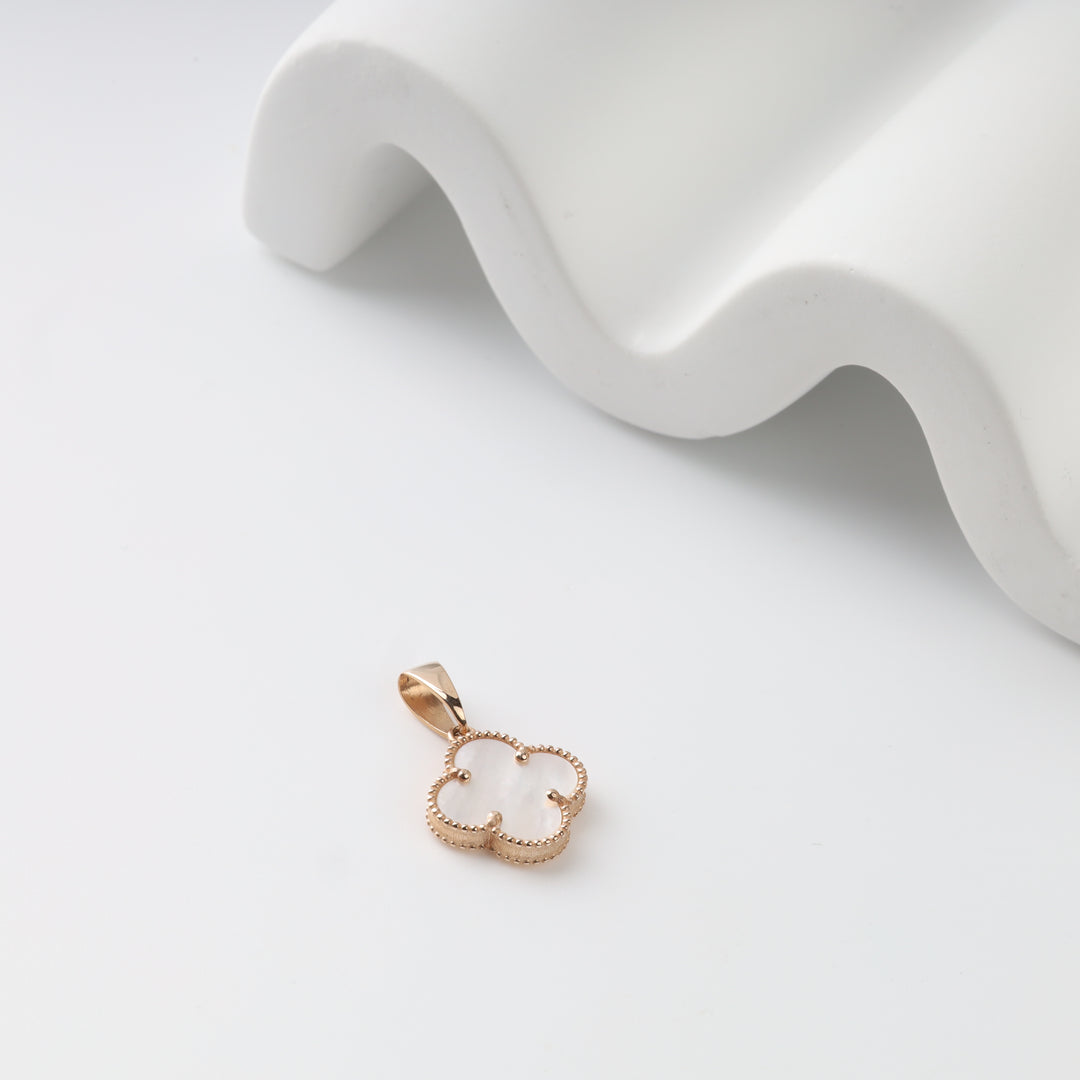 Mother-of-pearl four-leaf clover pendant in 14K rose gold