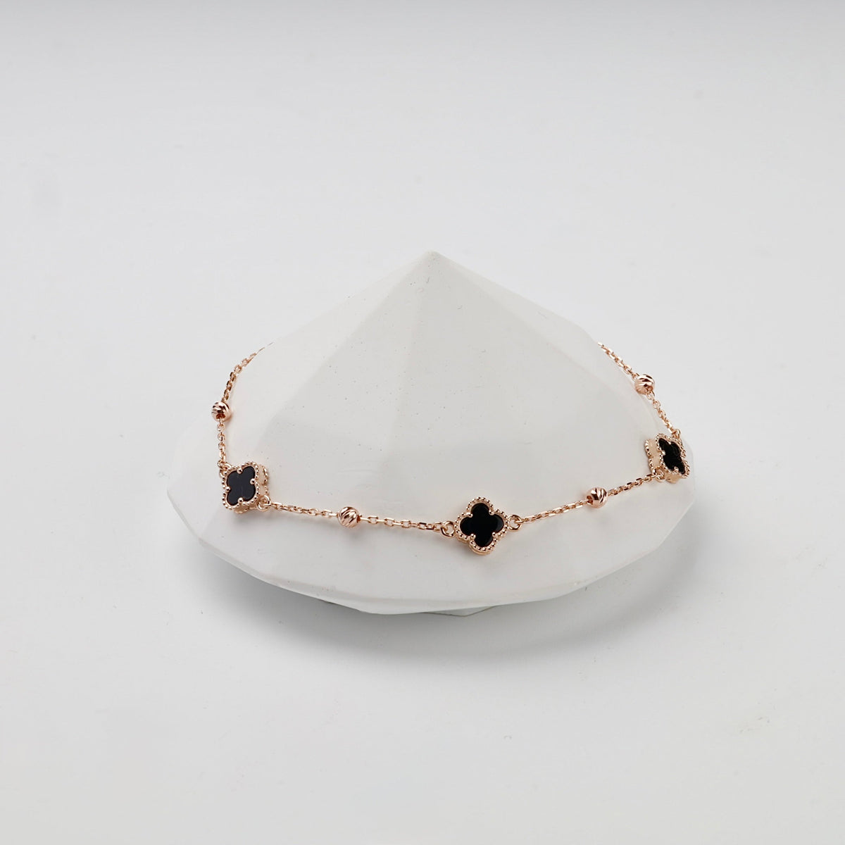 Rose Gold 585 Black Onyx Clover Bracelet | Ukrainian Jewelry