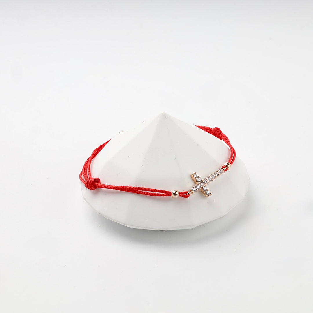 Red Cord Cross Bracelet with Cubic Zirconia | 14K Rose Gold (585) — detail view