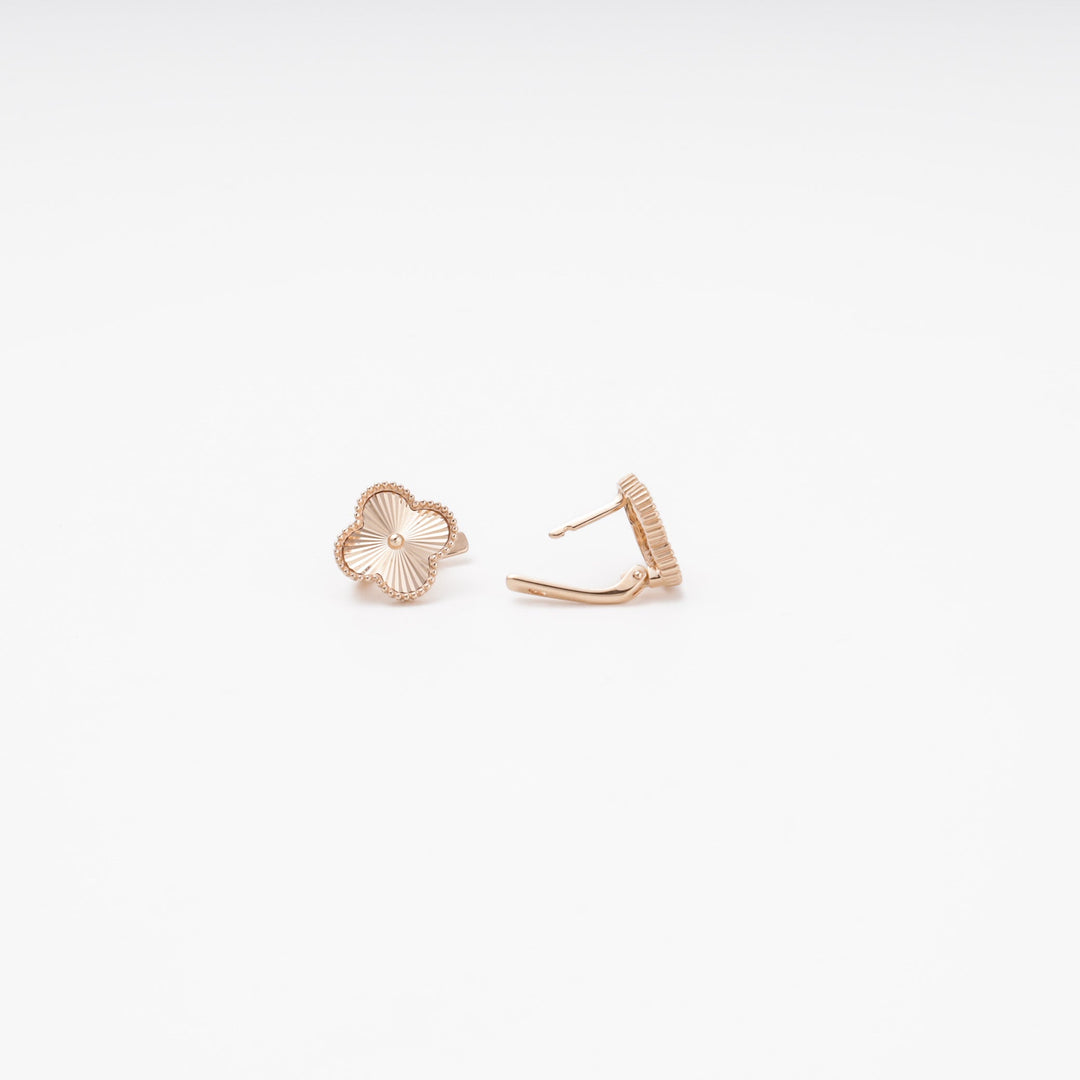 Rose Gold Clover Earrings 14K (585) Diamond-Cut No Stones | Ukrainian Jewelry