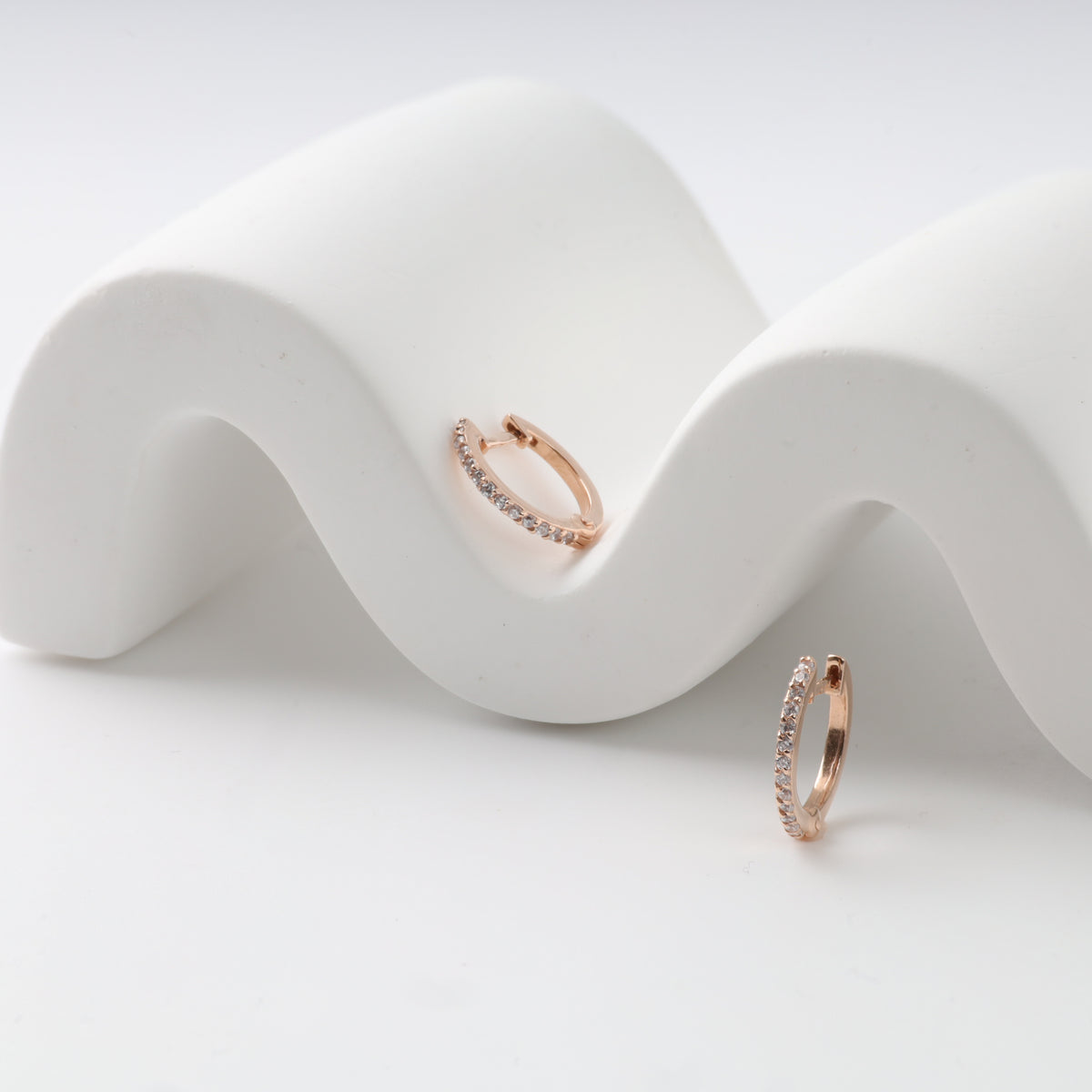 Kids hoop earrings with cubic zirconia | 14 K Rose Gold (585)