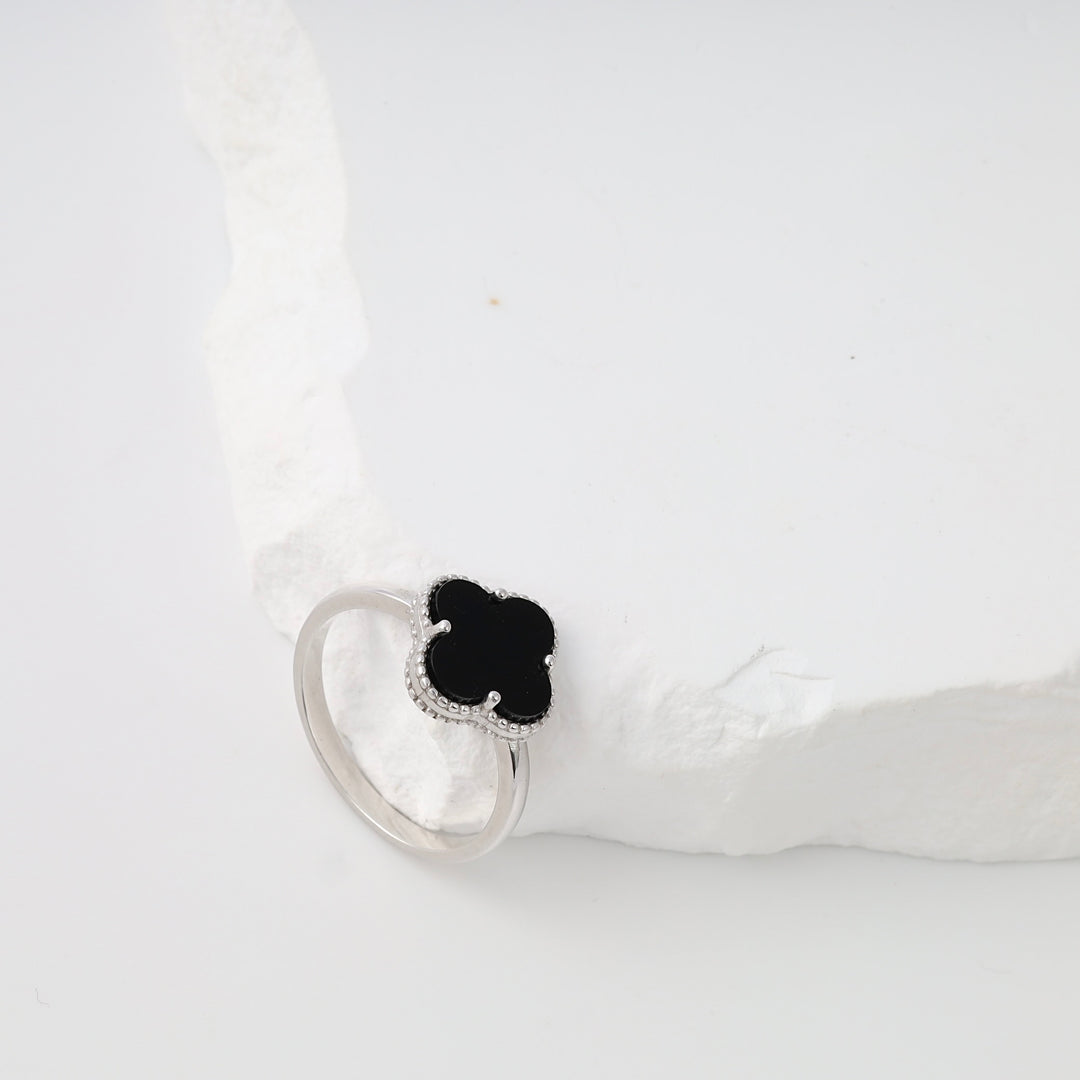 Sterling silver ring with black clover-shaped stone, minimalist fashion jewelry, Ukrainian Jewelry, silver clover ring.