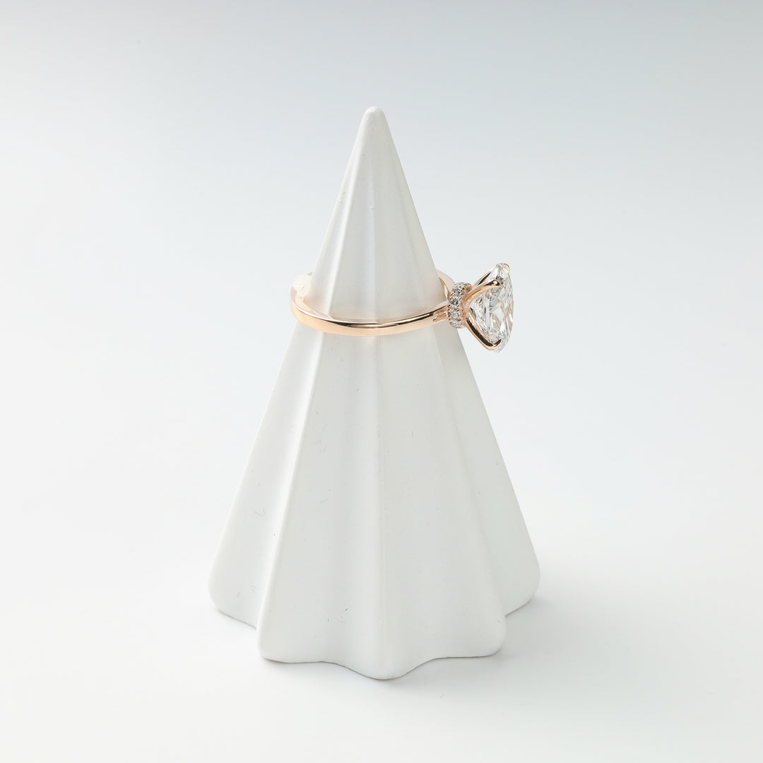 Rose gold 14K With 1 Oval lab Diamond 2 ct. F/VVS2 (IGI) and 12 small Lab Diamonds | Ukrainian Jewelry